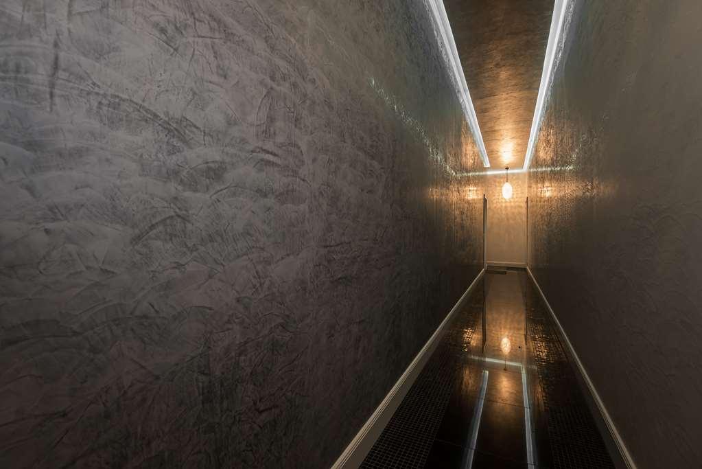 Arabel Design Apartments Berlin Facilities photo The interior of the memorial