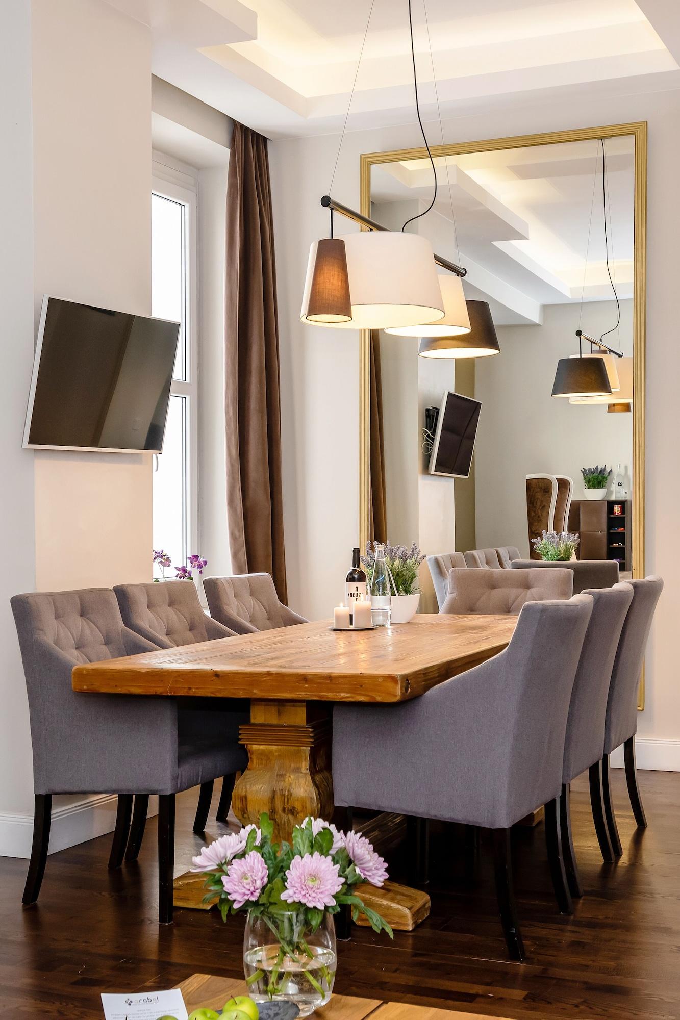 Arabel Design Apartments Berlin Exterior photo A dining room with a television